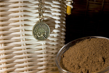 Grated and whole nutmeg