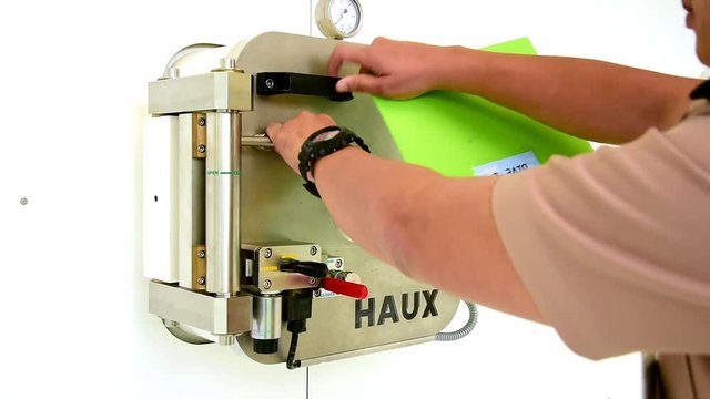 open medical lock send file to inside hyperbaric chamber,Thailand