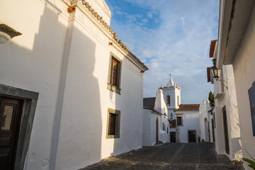 Portugal,Monsaraz の早朝街中風景/ 早朝のPortugal, Monsaraz の通りの風景