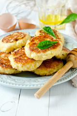 Cottage cheese pancakes with honey