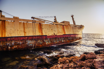 boatI shipwrecked