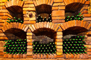 Fototapety  Wiele butelek w piwnicy na wino