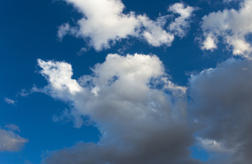 clouds in the blue sky