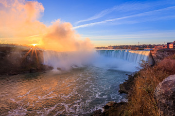Niagara Falls in Ontario Canada during sunrise - obrazy, fototapety, plakaty