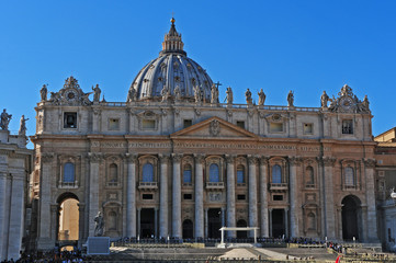 Fototapeta na wymiar Roma, Città del Vaticano - la Basilica di San Pietro