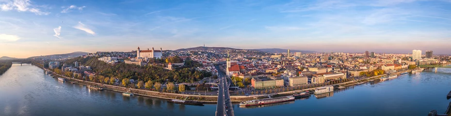 Zelfklevend Fotobehang Slovak capital Bratislava city panorama © Vicktor Belicak