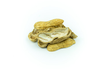 Obraz premium Dried peanuts isolated on white