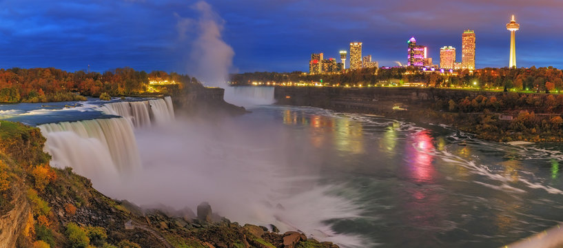 Niagara Waterfall At Night