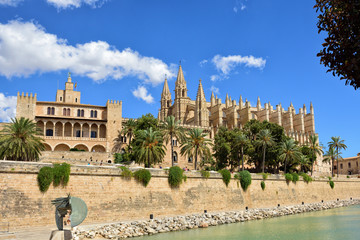 Kathedrale La Seu in Palma  © Eduard Shelesnjak