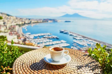 Vlies Fototapete Neapel Tasse Kaffee mit Blick auf den Vesuv in Neapel