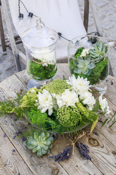 Green wedding floral arrangement with chrysanthemums and Anthris