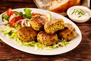 Fried chickpea and fava bean patties