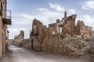 ciudad abandonada de Belchite tras los bombardeos de la guerra civil española