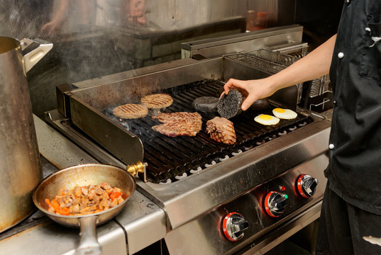 Commercial Grill Images – Browse 14,908 Stock Photos, Vectors, and Video