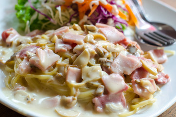 Spaghetti Carbonara with bacon and cheese