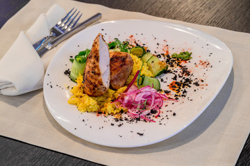 Roasted meat with vegetables and rice
