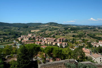 Fototapeta na wymiar Viev of San Gimignano and surrounding landscape.