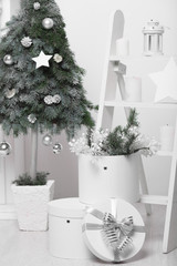 Fototapeta na wymiar Christmas home interior in white and green