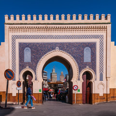Blaues Tor (Bab Bou Jeloud) in Fès  Marokko © majonit