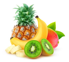 Geïsoleerde tropische vruchten. Ananas, banaan, kiwi en mango geïsoleerd op een witte achtergrond met uitknippad