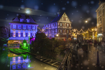 Fototapeta na wymiar Magie de Noël en Alsace