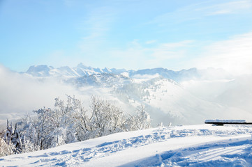 Fototapeta na wymiar Les Alpes de Haute-Savoie