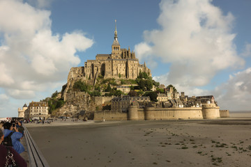 Fototapeta na wymiar Panoramic view of famous Le Mont Saint-Michel