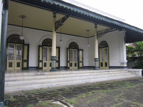 ANCIENT JAVANESE HOUSE HOLAND ERA