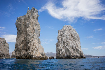 Fototapeta na wymiar Rock Formations around the Arch in Cabo San Lucas, Mexico.