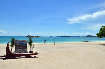 Had Loog Lome beach on Koh Samae Sarn island at Sattahip district, Chonburi province, Thailand