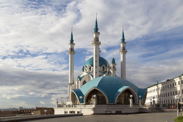 Fototapeta na wymiar kul sharif mosque in kremlin,kazan,russian federation