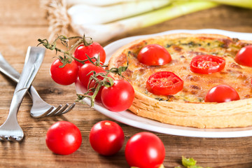 Leek and tomato quiche. 