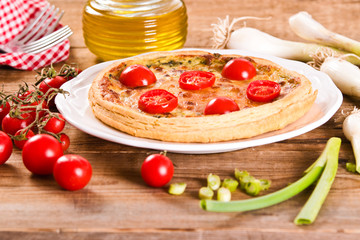 Leek and tomato quiche. 