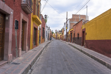 Fototapeta na wymiar サン・ミゲル・アジェンダの街並み