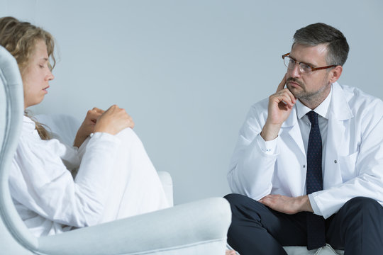 Anxious woman with a psychiatrist