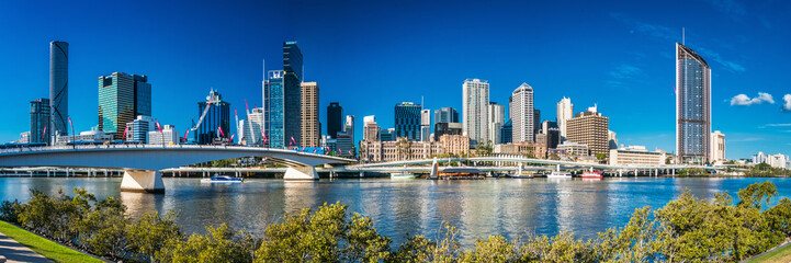 BRISBANE, AUSTRALIA, SEPT 13 2016:View of Brisbane from South Ba - obrazy, fototapety, plakaty