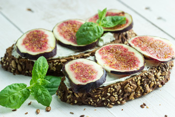 Figs and Cheese Sandwich