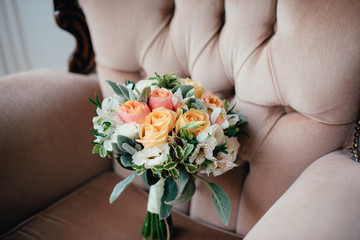 Obraz na płótnie Canvas wedding bouquet with roses