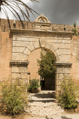 Rundbogen in der Klosteranlage von Arkadi