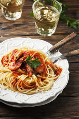 Italian spaghetti with prawns