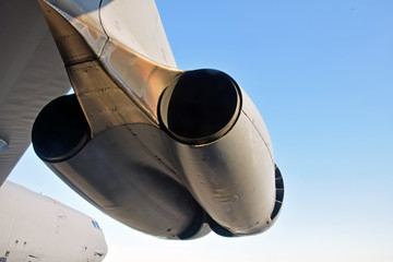 Giant jet engines