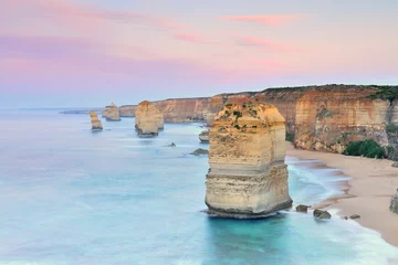 Schilderijen op glas Australia Landscape : Great Ocean Road - Twelve Apostles at dawn © maytheevoran