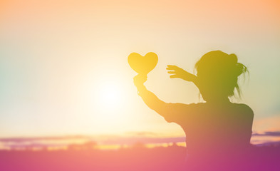 hands-shape for the Sun.