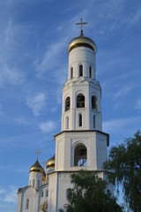 Fototapeta na wymiar bell tower of russian church