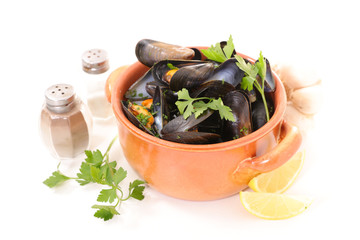 mussel with parsley and lemon