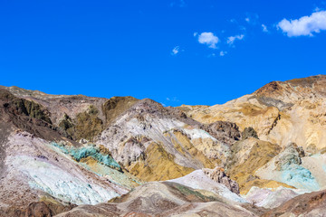 artists palette at artists drive in Death valley