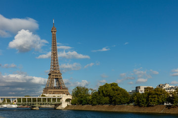 Fototapeta na wymiar The Eiffel Tower, Paris, France 