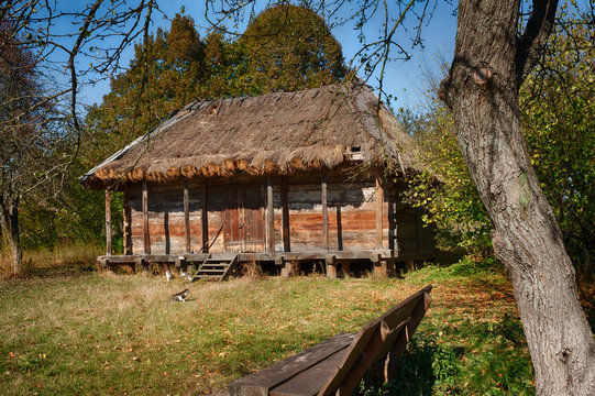 Ursprüngliche Häuser in der Ukraine 