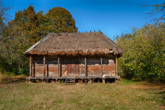 Ursprüngliche Häuser in der Ukraine 