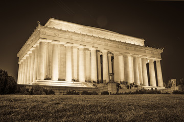 Obraz premium Abraham Lincoln Memorial National Mall Night Sunset Black and Wh